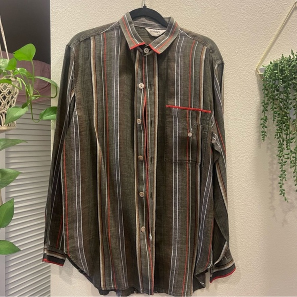 Loren’s Italy button down top